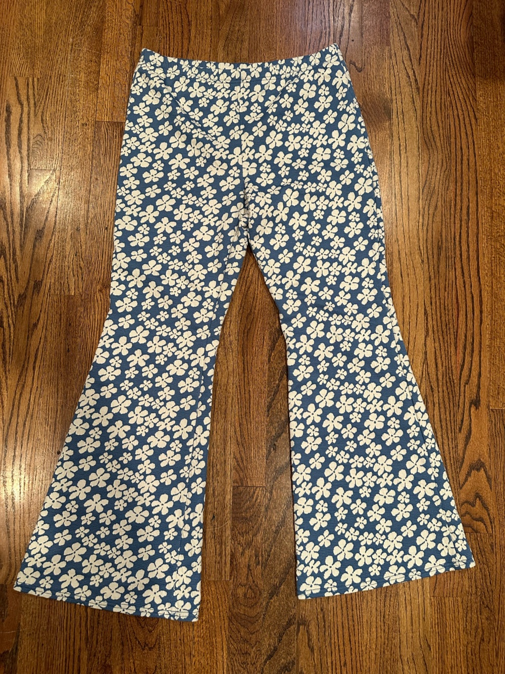 Funky Flower Flare Pants by American Eagle - Size L